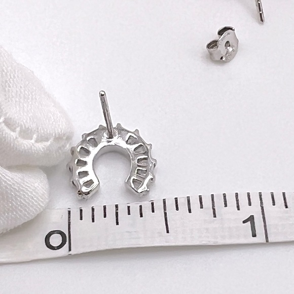 .925 Sterling Silver Cz Horseshoe Earrings - Picture 11 of 12